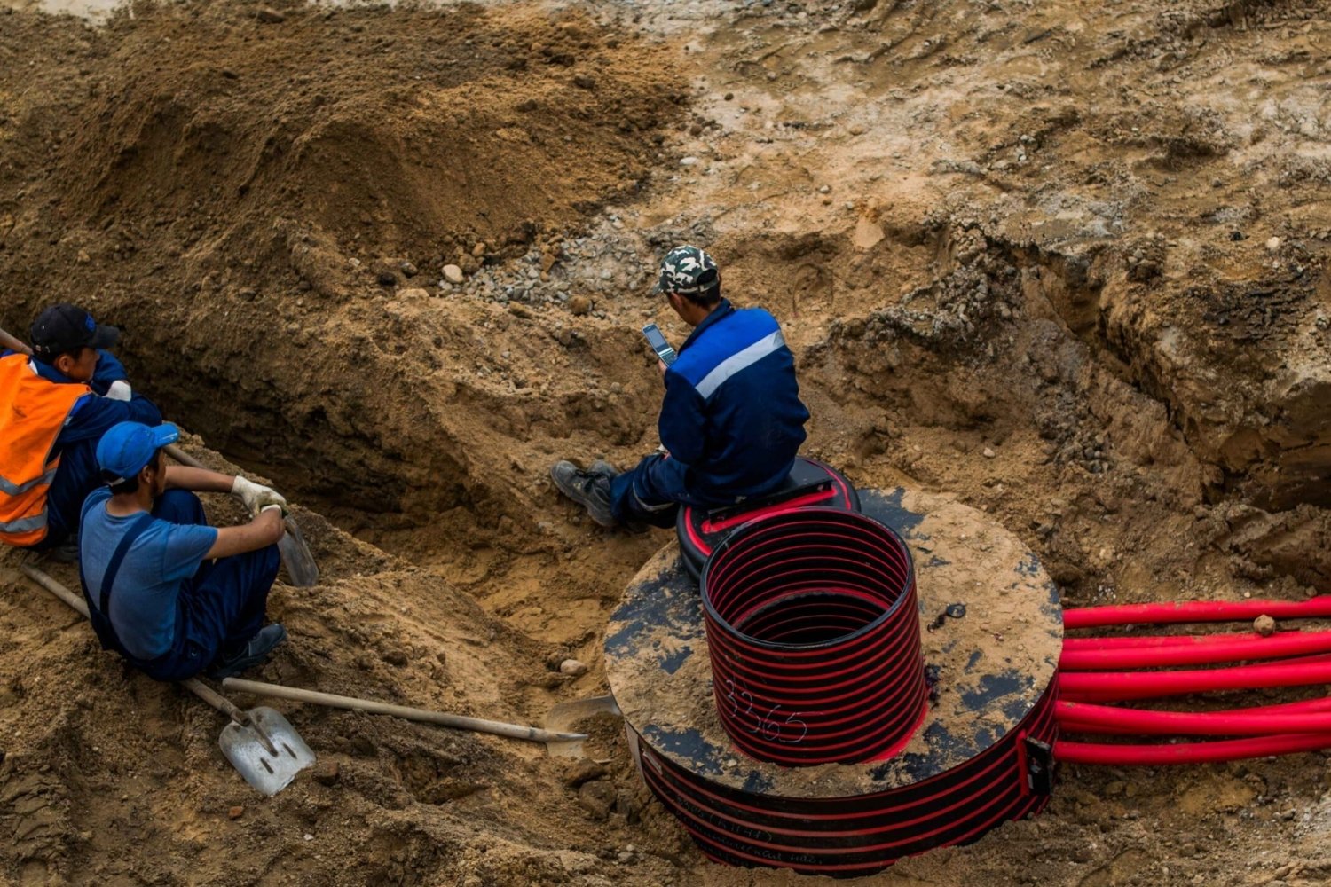 underground telecom cable installation contractor